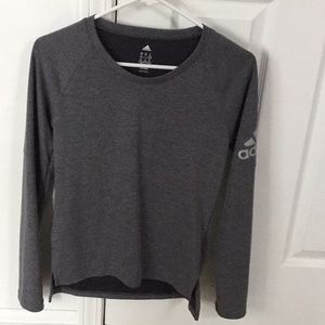 Adidas light sweater like new